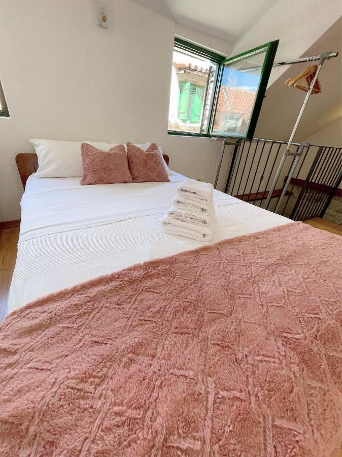House Ivancic-Free Parking Trogir Bagian luar foto