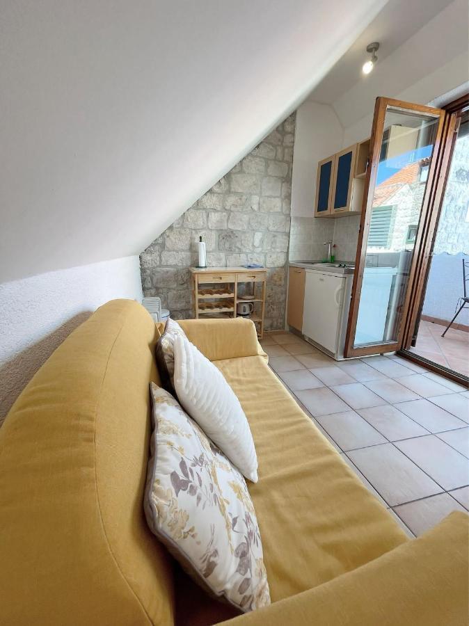 House Ivancic-Free Parking Hotel Trogir Bagian luar foto